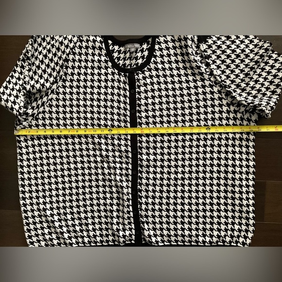 Jessica London Black and White Houndstooth Cardigan - Picture 5 of 6
